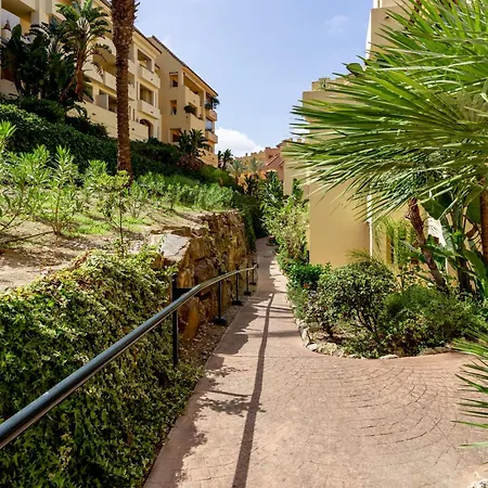Duquesa Village Манилва